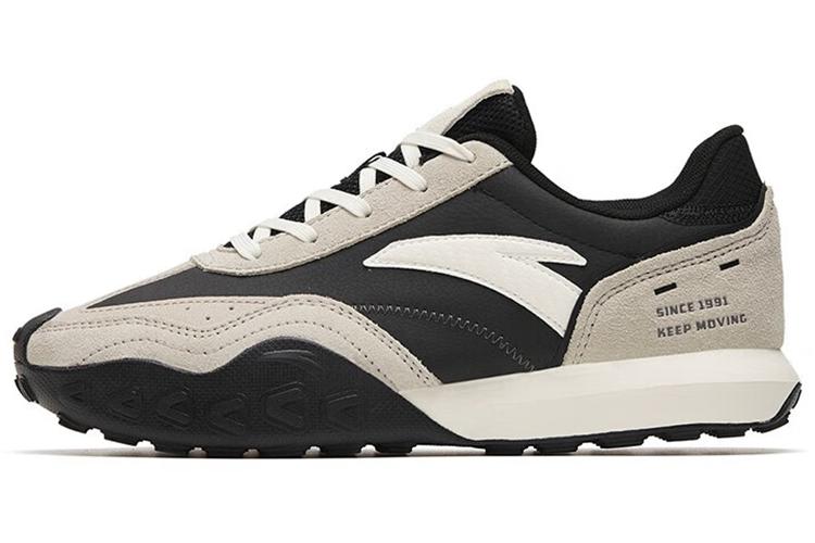 Кроссовки женские ANTA 122238857S-2 черно-серые-белые