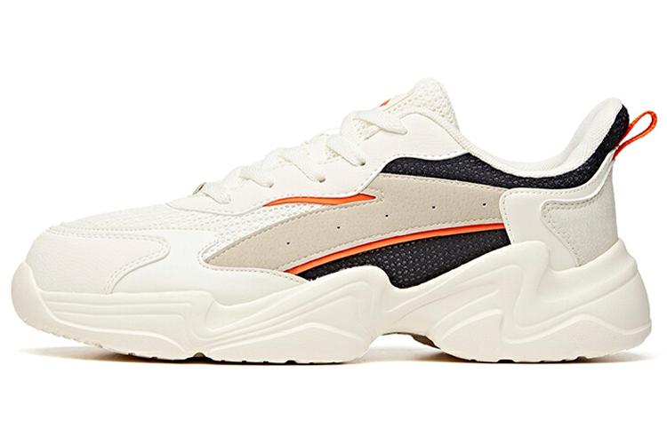 Кроссовки мужские Anta Life Collection 112038822-3 бело-черные, 40.5 EU