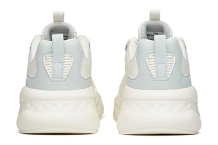 Кроссовки женские Anta Life Collection 122118843S-3 белые и зелёные, 38.5 EU