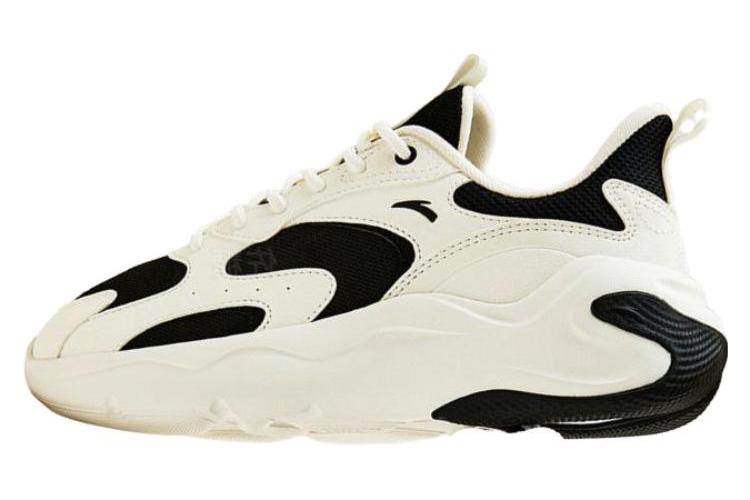 Кроссовки женские Anta 122418813-5 черно-белые, 35.5 EU