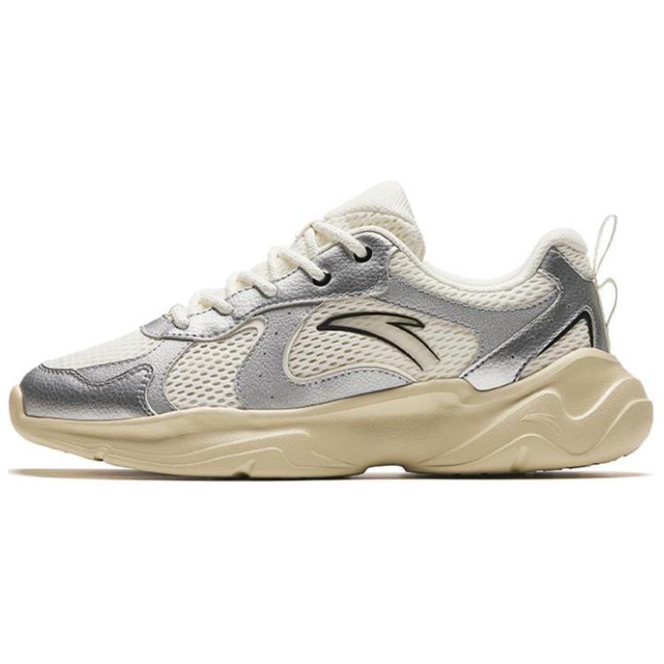 Кроссовки женские Anta 922428810-1 белые