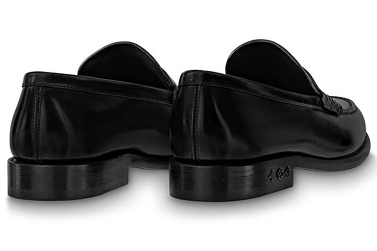 Лоферы мужские LOUIS VUITTON Louis Loafers patent black, 40 EU