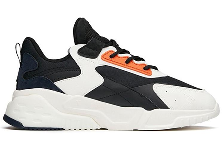 Кроссовки мужские Anta 112148808-2 чёрно-белые с оранжевыми вставками, 41 EU