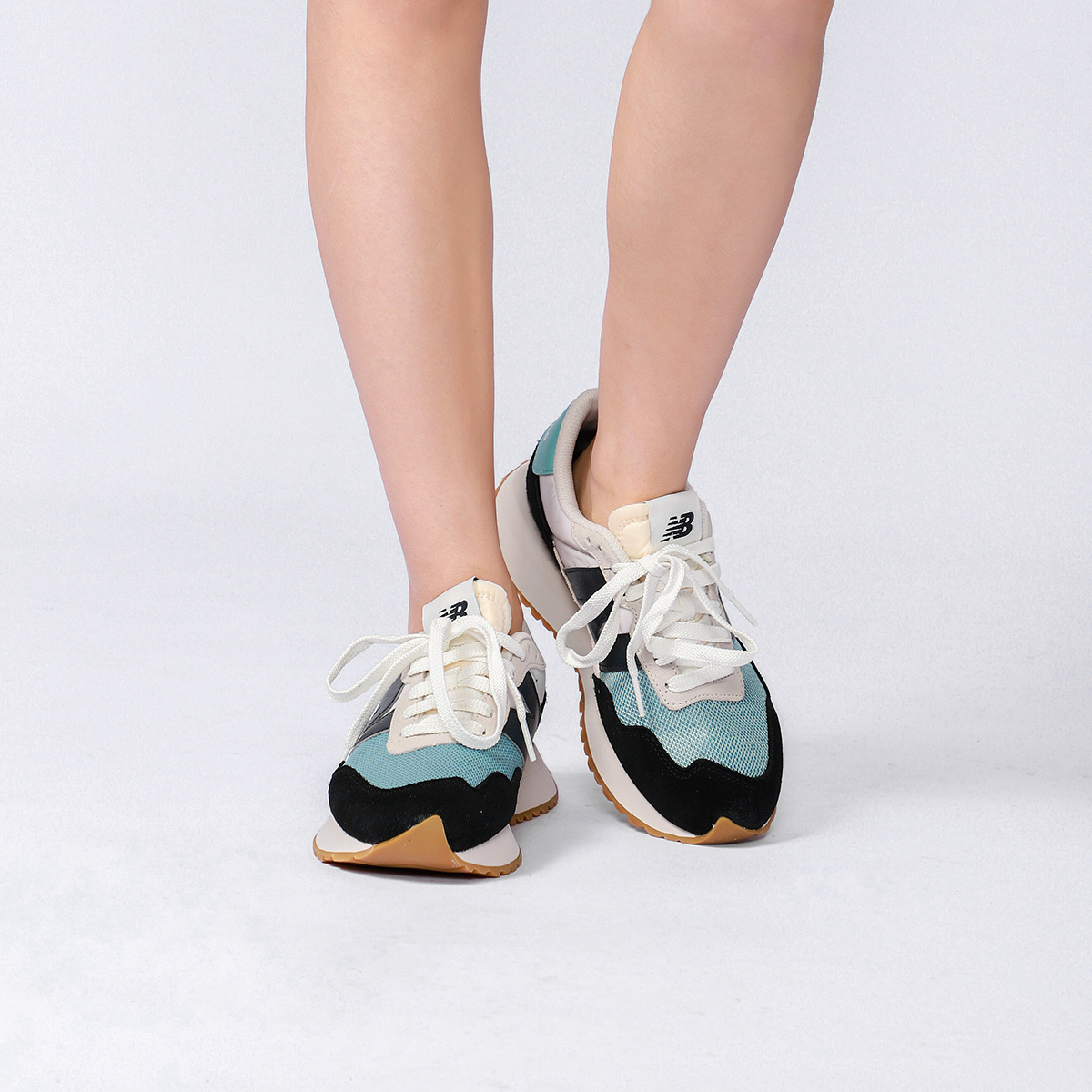 Кроссовки унисекс New Balance 237 черные, 37 EU