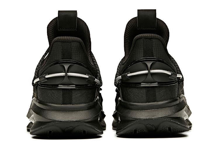 Кроссовки мужские Anta 912045513-2 черные, 42.5 EU