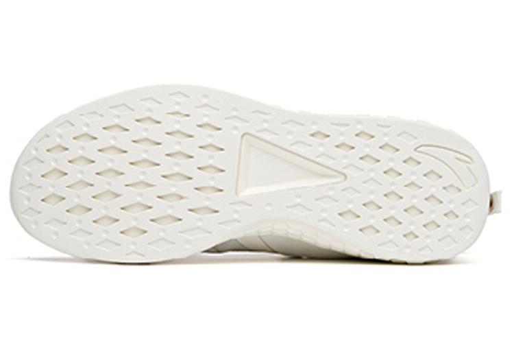 Кроссовки женские Anta 922125523-2 белые с желтым, 39 EU