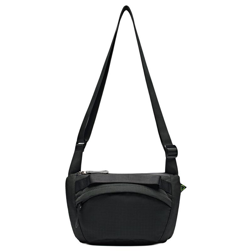 Сумка унисекс Anta 192437129-1, черная