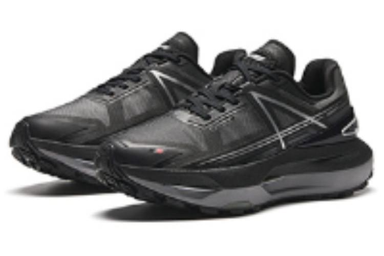 Беговые кроссовки женские Anta Swift черные, 36.5 EU