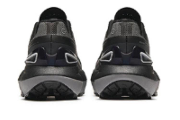 Беговые кроссовки женские Anta Swift черные, 36.5 EU