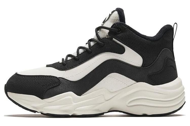 Кроссовки женские Anta 922358984-4 черно-белые, 39 EU