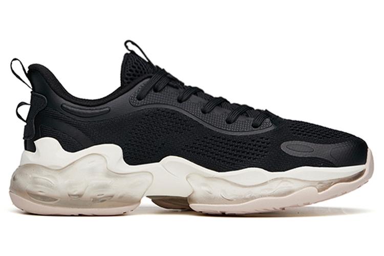 Кроссовки женские Anta 122035501-11 черные с золотом, 39 EU