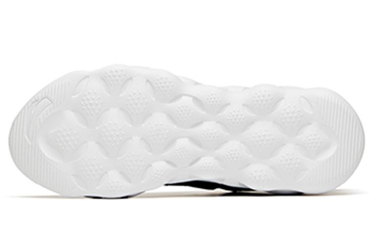 Кроссовки женские Anta 922115535-3 черные, 35.5 EU