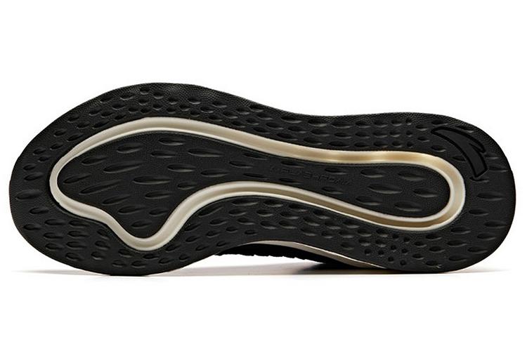 Кроссовки женские ANTA Wormhole черно-белые