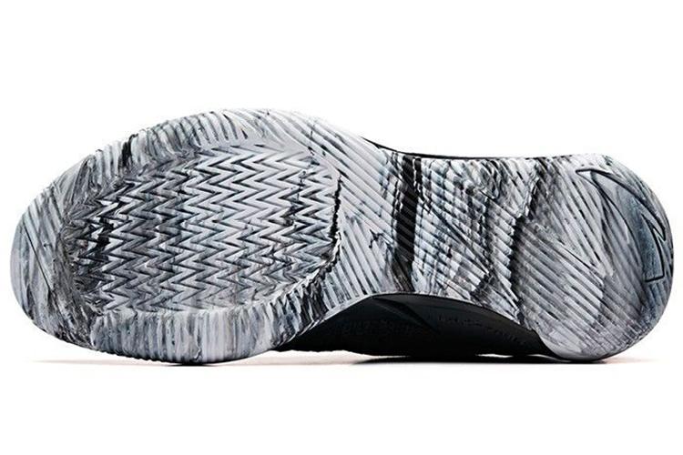 Кроссовки мужские Anta 3.0 Shock Absorbers черно-белые, 44.5 EU