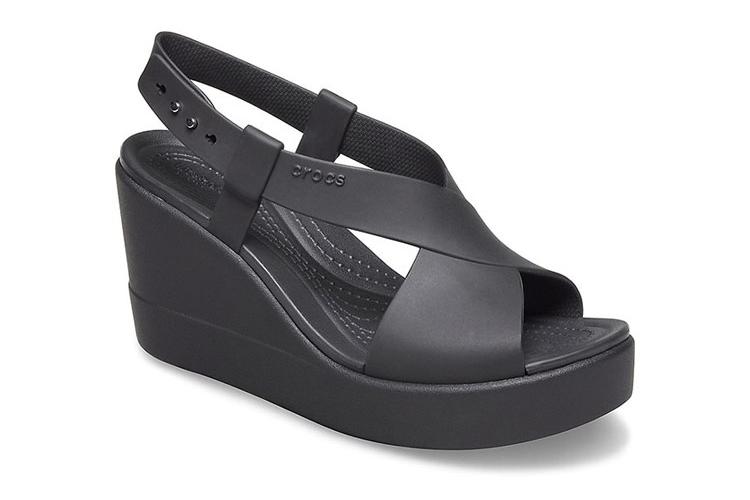 Тапочки женские Crocs Brooklyn Cozy черные, 34-35 EU