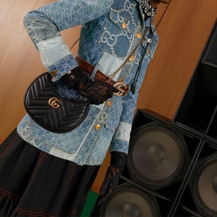 Сумка женская GUCCI GG Marmont Half Moon черная-золотая