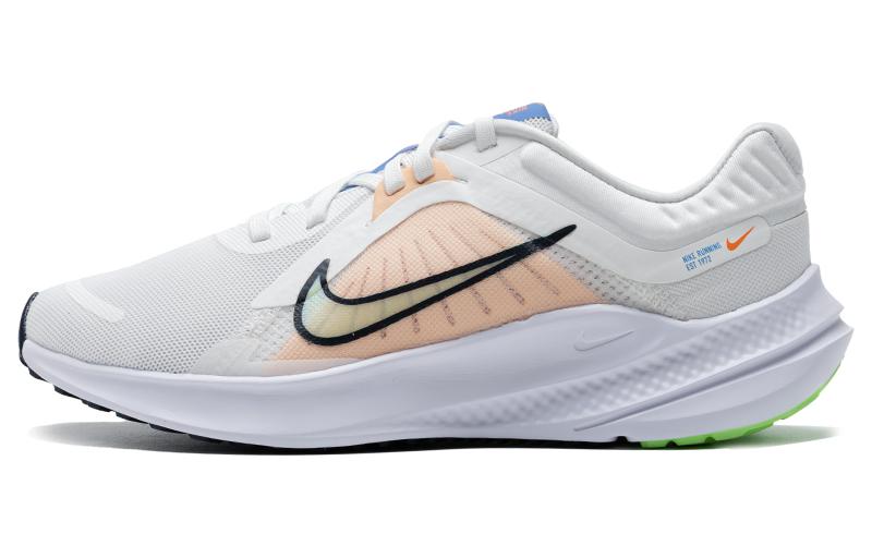 Кроссовки женские Nike Quest 5 белые