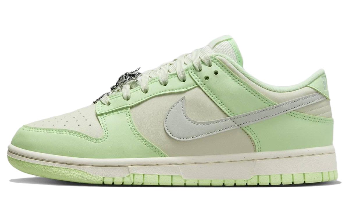 Кеды женские Nike Dunk Low SE Next Nature светло-зеленые, 36 EU