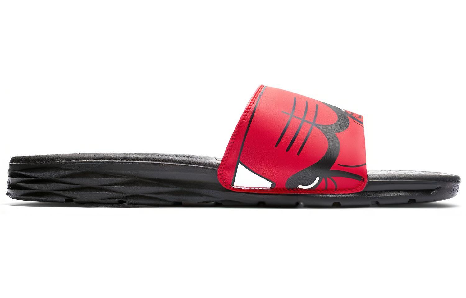 Шлепанцы мужские Nike NBA x Benassi Bulls, красные-черные, 41 EU