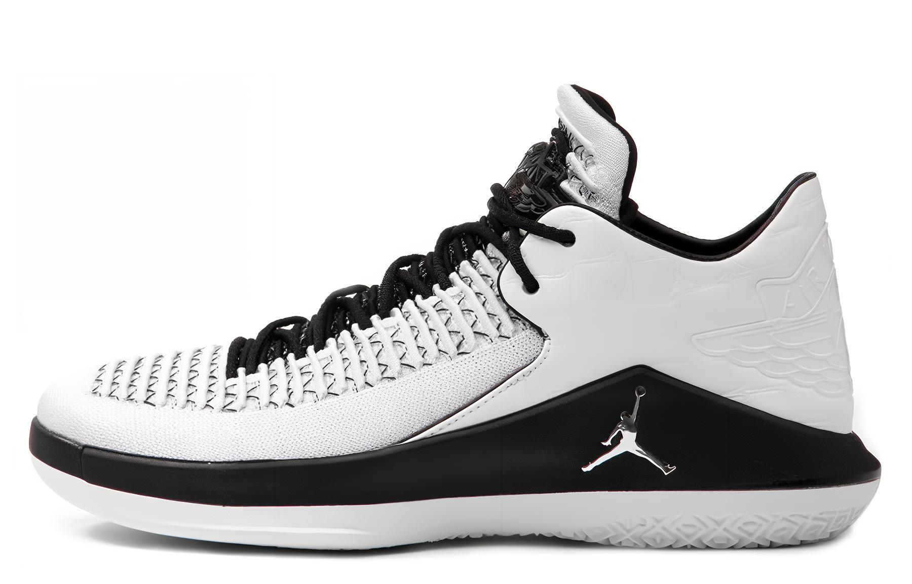 Кроссовки мужские Jordan Xxxii Low Wing It белые, 42 EU