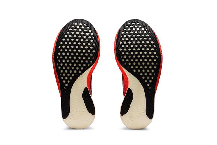 Кроссовки женские ASICS Metaspeed Sky Tokyo оранжево-черные, 37 EU