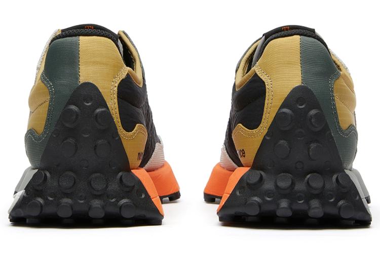 Беговые кроссовки мужские New Balance 327, золотые, 40.5 EU