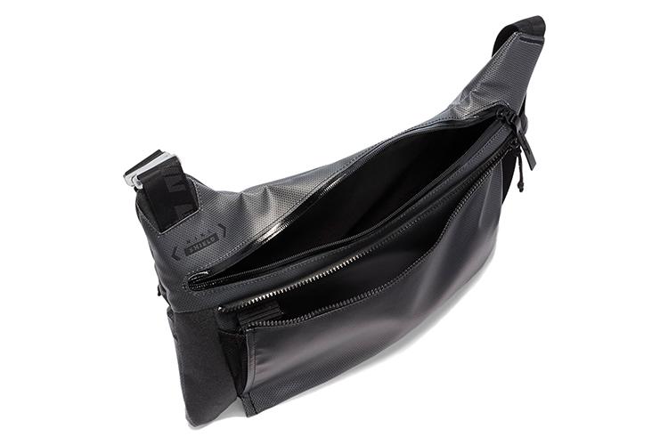 Сумка унисекс Nike CU1497-073 серого цвета