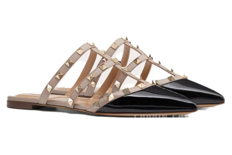 Шлепанцы женские Valentino Garavani Rockstud черные, 36 EU