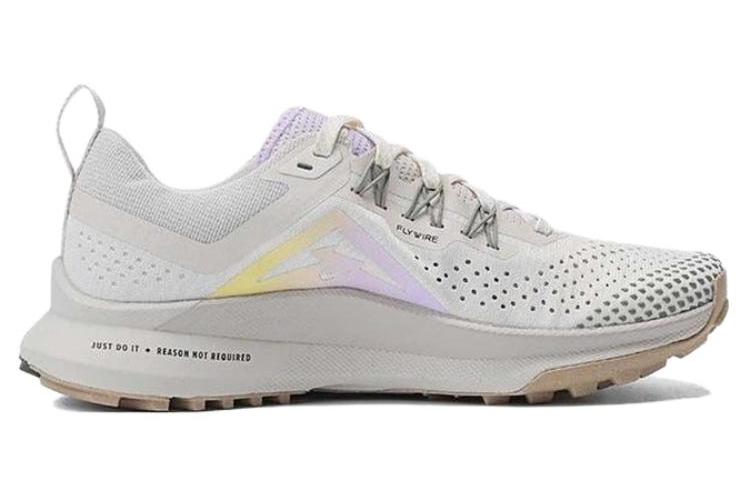 Кроссовки женские Nike Pegasus Trail 4 белые