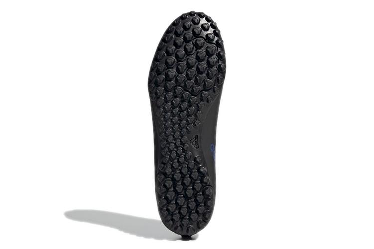 Футбольные бутсы мужские Adidas X Speedflow.4 Turf черные, 40 EU