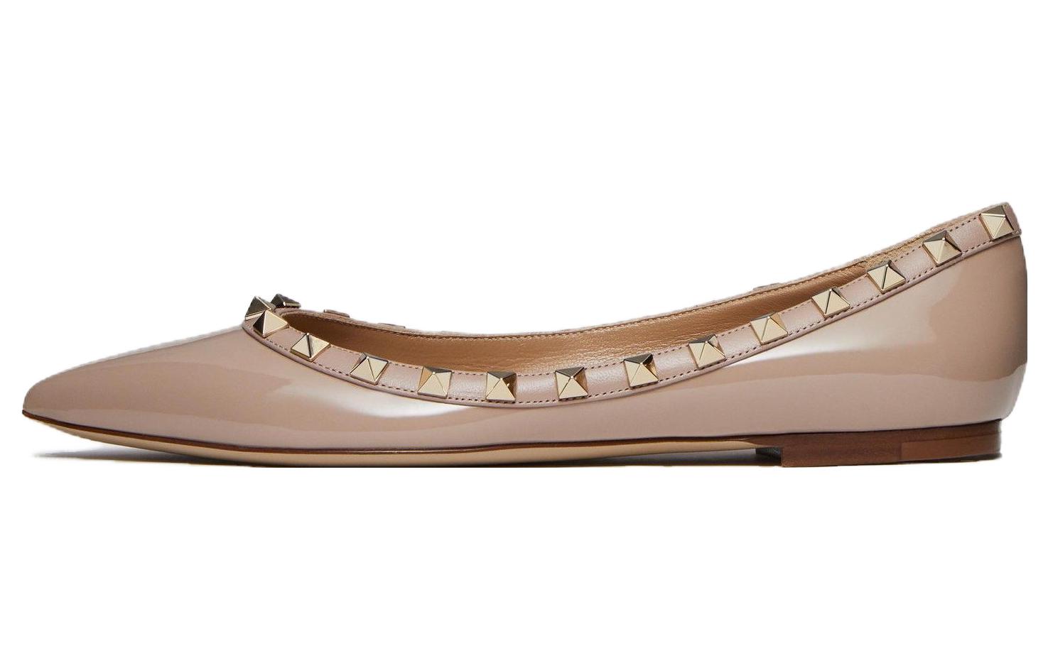 Босоножки женские Valentino Rockstud лакированные, nude-gold, 36 EU