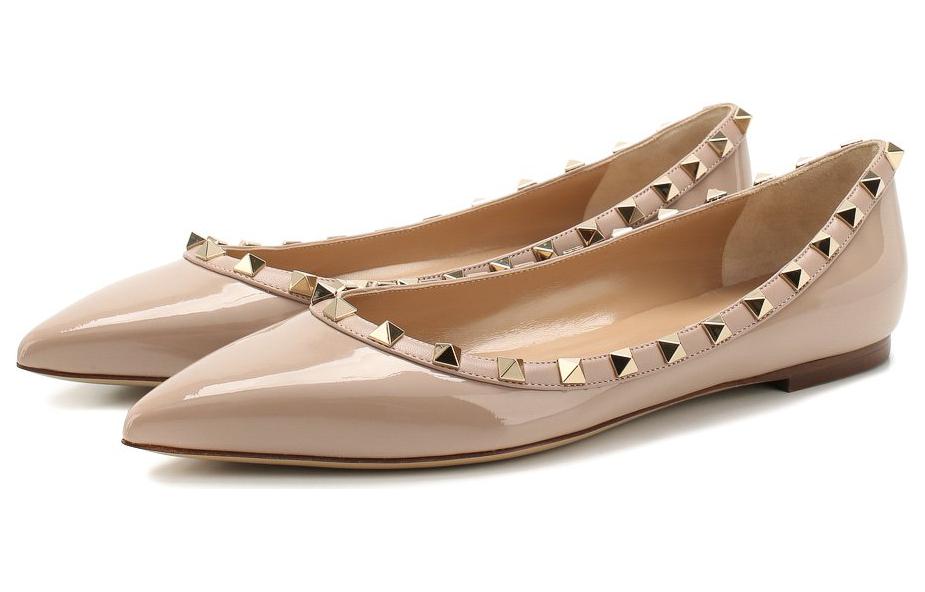 Босоножки женские Valentino Rockstud лакированные, nude-gold, 36 EU