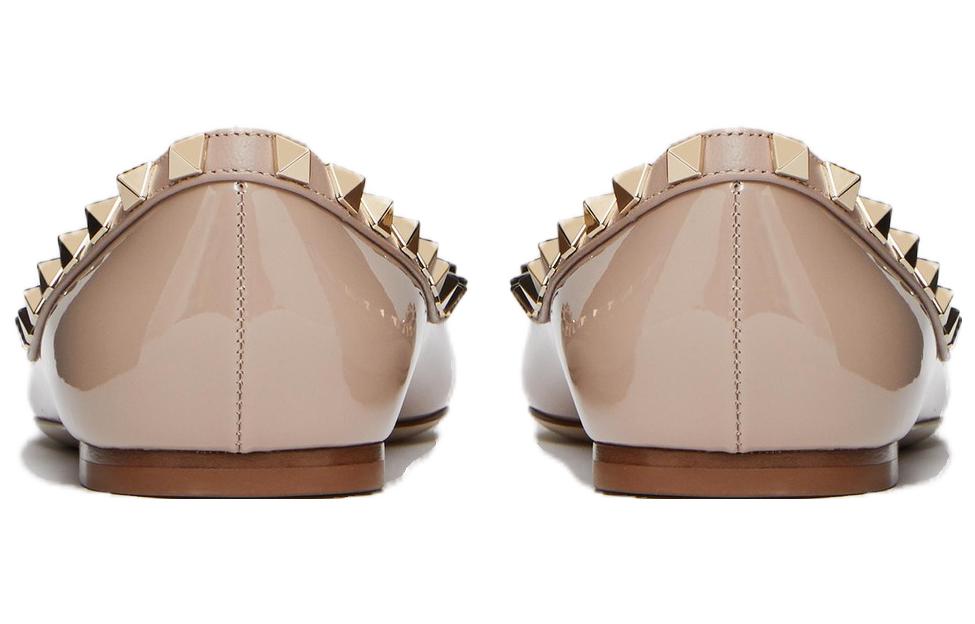 Босоножки женские Valentino Rockstud лакированные, nude-gold, 36 EU
