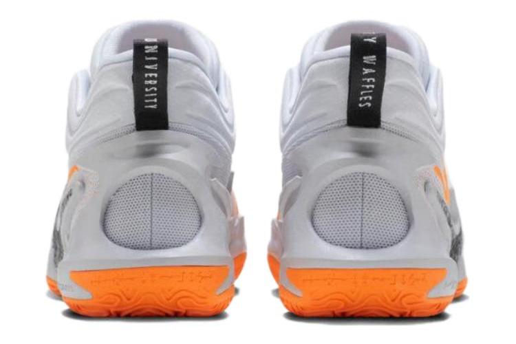 Кроссовки мужские Nike Cosmic Unity 2 Ep серые оранжевые, 43 EU