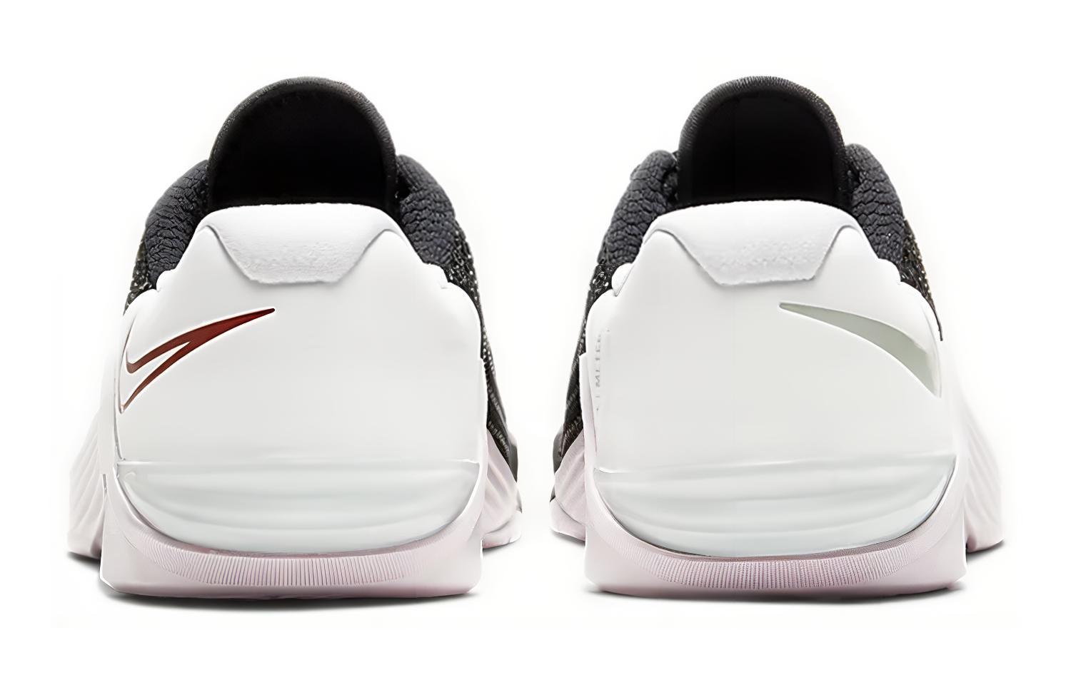 Кроссовки женские Nike Metcon 5 noble red, 36 EU