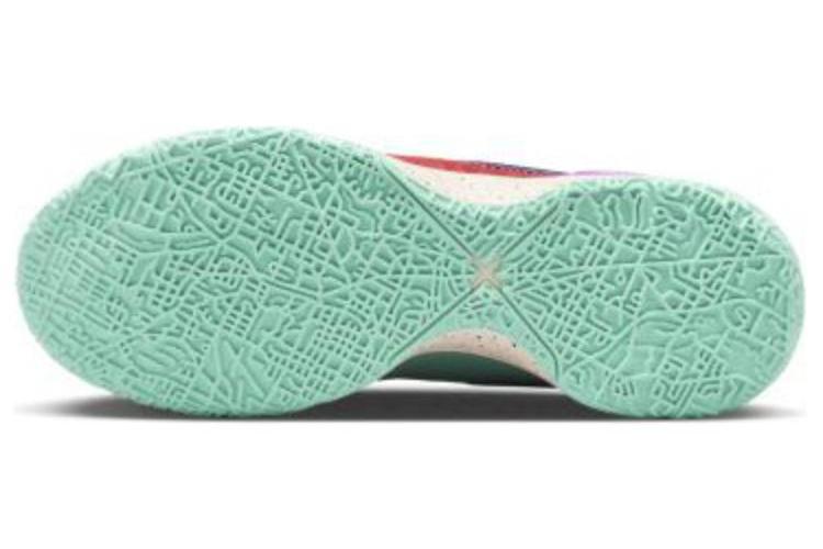 Кроссовки мужские Nike LeBron NXXT Gen Track красные, 44 EU