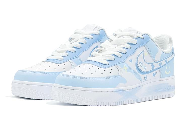 Кеды женские Nike Air Force 1 Low GS светло-голубые, 35.5 EU