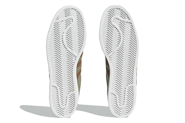 Кроссовки унисекс Adidas Originals Superstar зеленые, коричневые, 36 2/3 EU