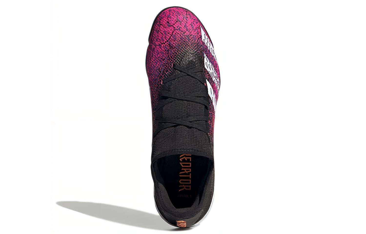Футбольные бутсы мужские Adidas Predator Freak.3 Tf черные, 39 1/3 EU