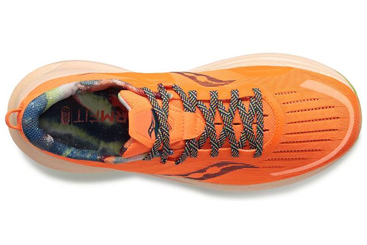 Беговые кроссовки мужские saucony Tempus Campfire Story, orange-cream, 45 EU