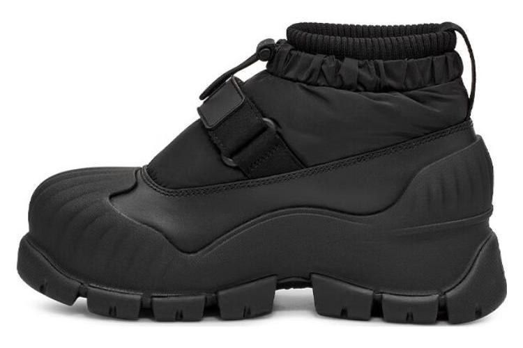 Ботинки женские UGG Adiroam черные