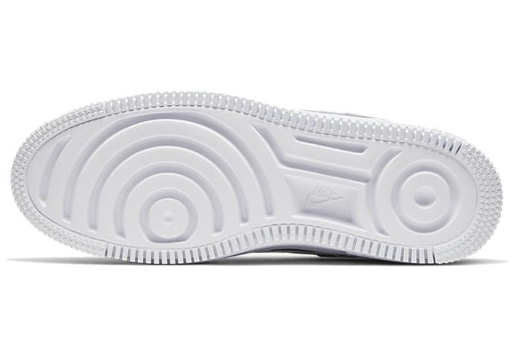 Спортивные кеды женские Nike Air Force 1 Sage Low Lx metallic silver white, 37.5 EU