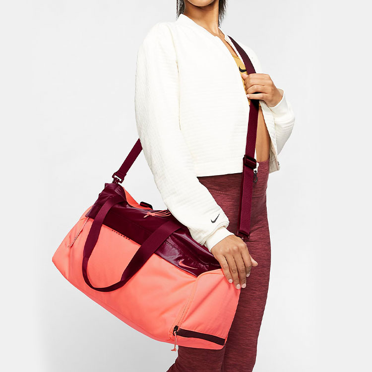 Дорожная сумка Nike BA6172-638 темно-свекольный/ярко-оранжевый