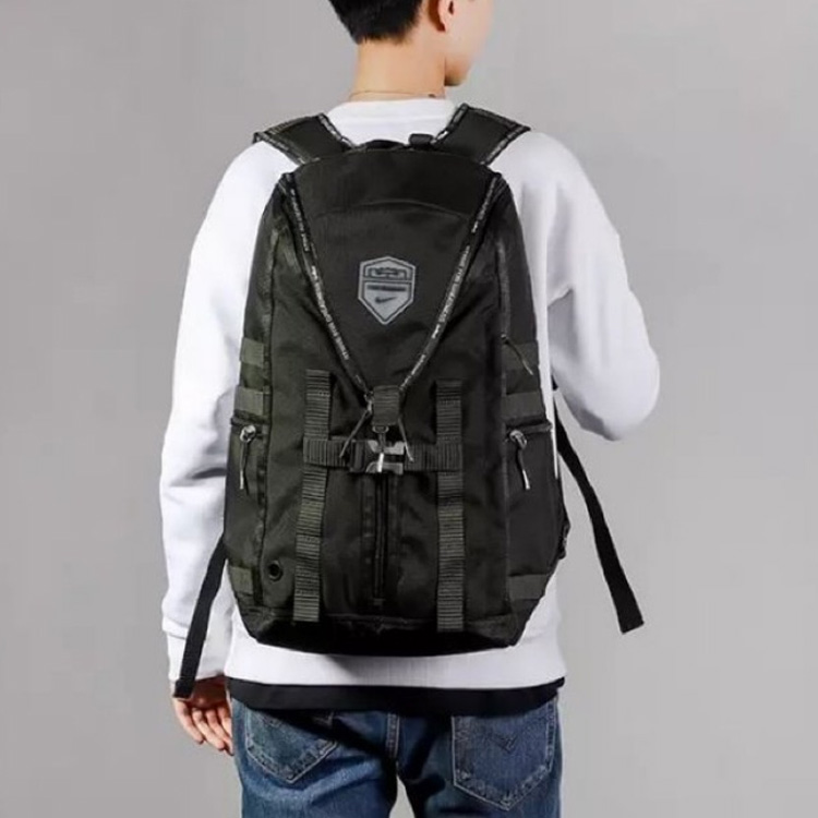 Рюкзак унисекс Nike BA5987-355 зеленый