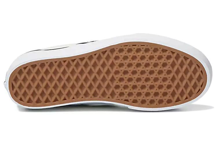Слипоны унисекс Vans Classic Slip-On Stackform черные