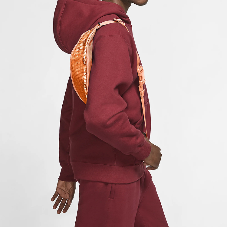 Сумка Nike CK7446-884 оранжевая