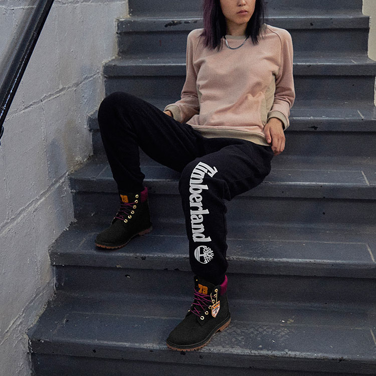 Ботинки женские Timberland Heritage 6 Inch Waterproof Boots черные, 35.5 EU