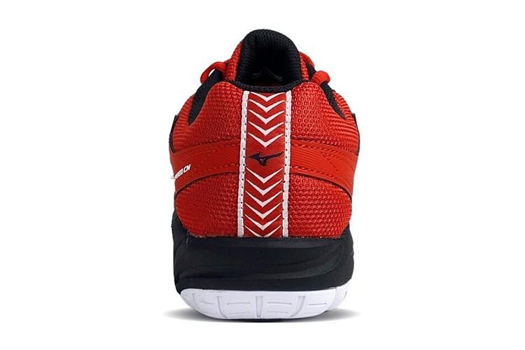 Кроссовки унисекс Mizuno Cyclone Speed Cn красные, 36 EU