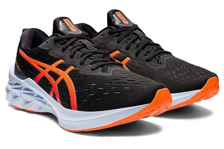 Кроссовки мужские ASICS Novablast 2 черные, оранжевые, 42 EU