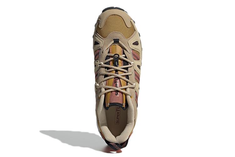 Спортивные ботинки унисекс Adidas Superturf Adventure savanna magic earth, 46 EU